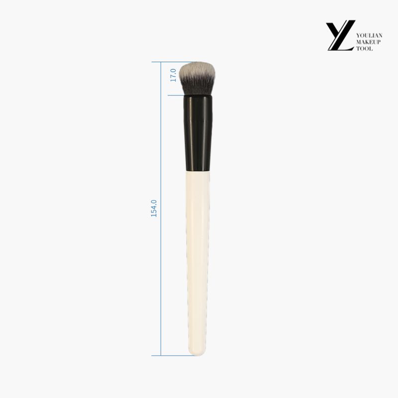 Afgeronde concealer borstel
